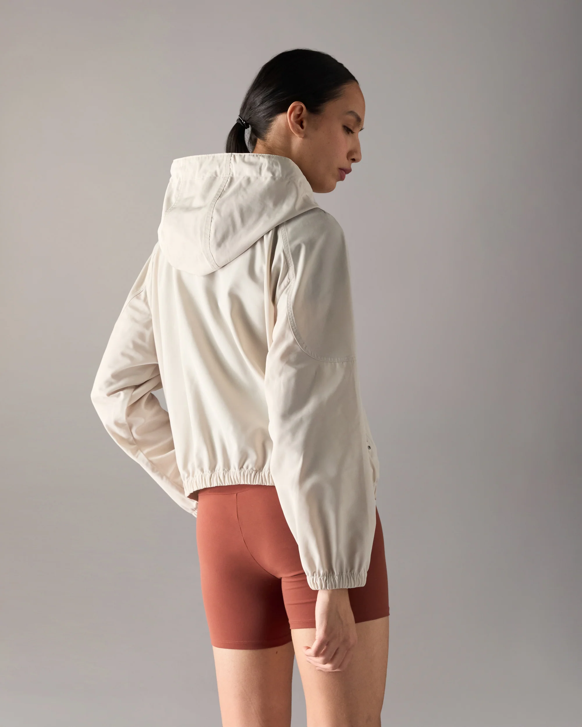 ELEVATE HOODED JACKET-ALABASTER