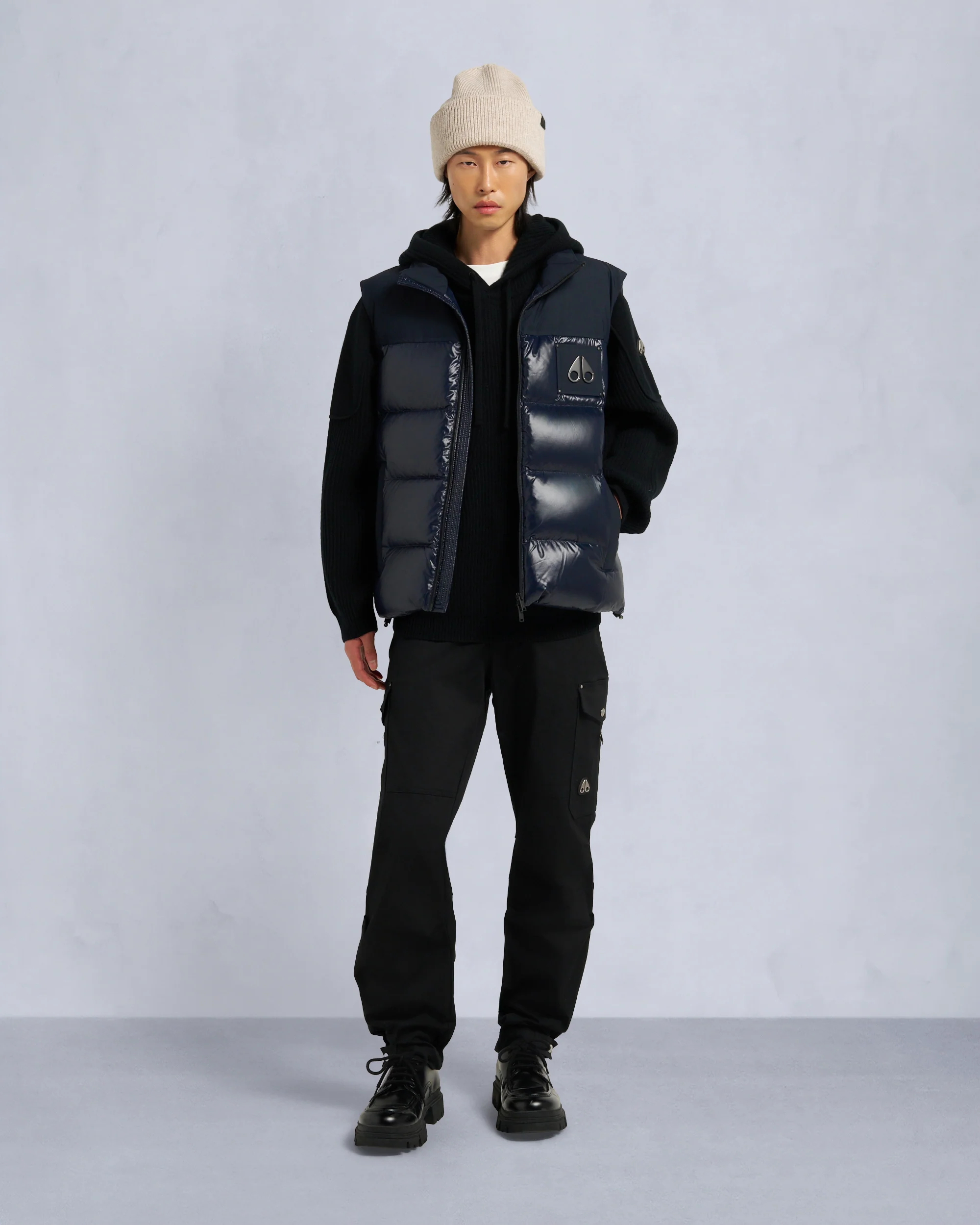 VICTORY PEAK VEST-BLACK