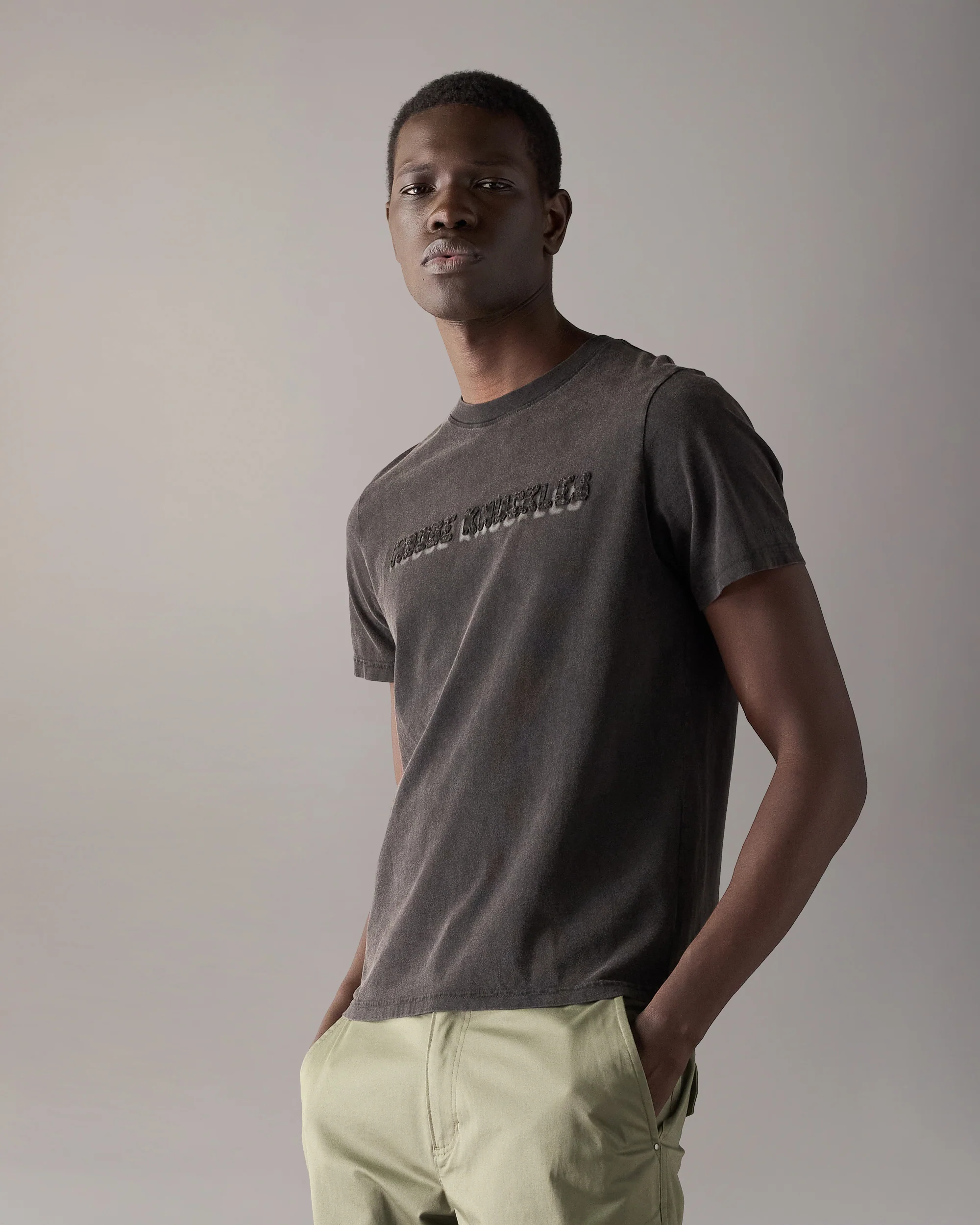 CONNOR LOGO T-SHIRT-BLACK