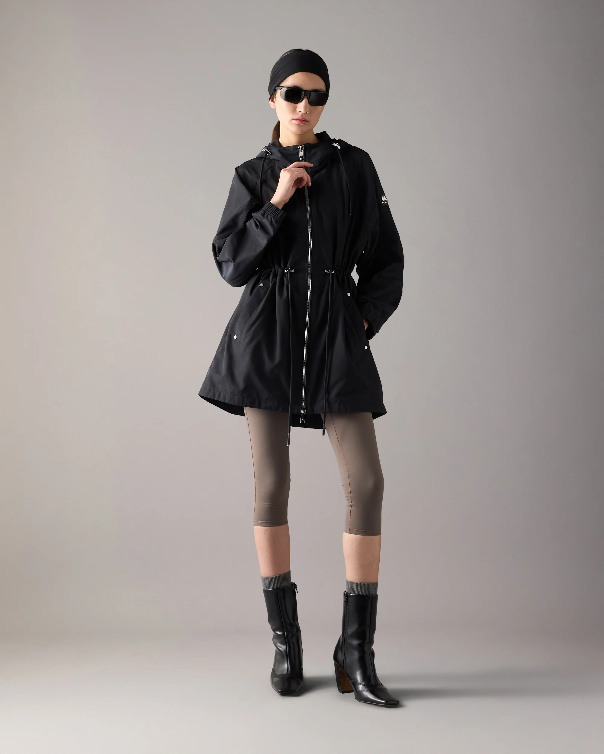 ELEVATE JACKET-BLACK