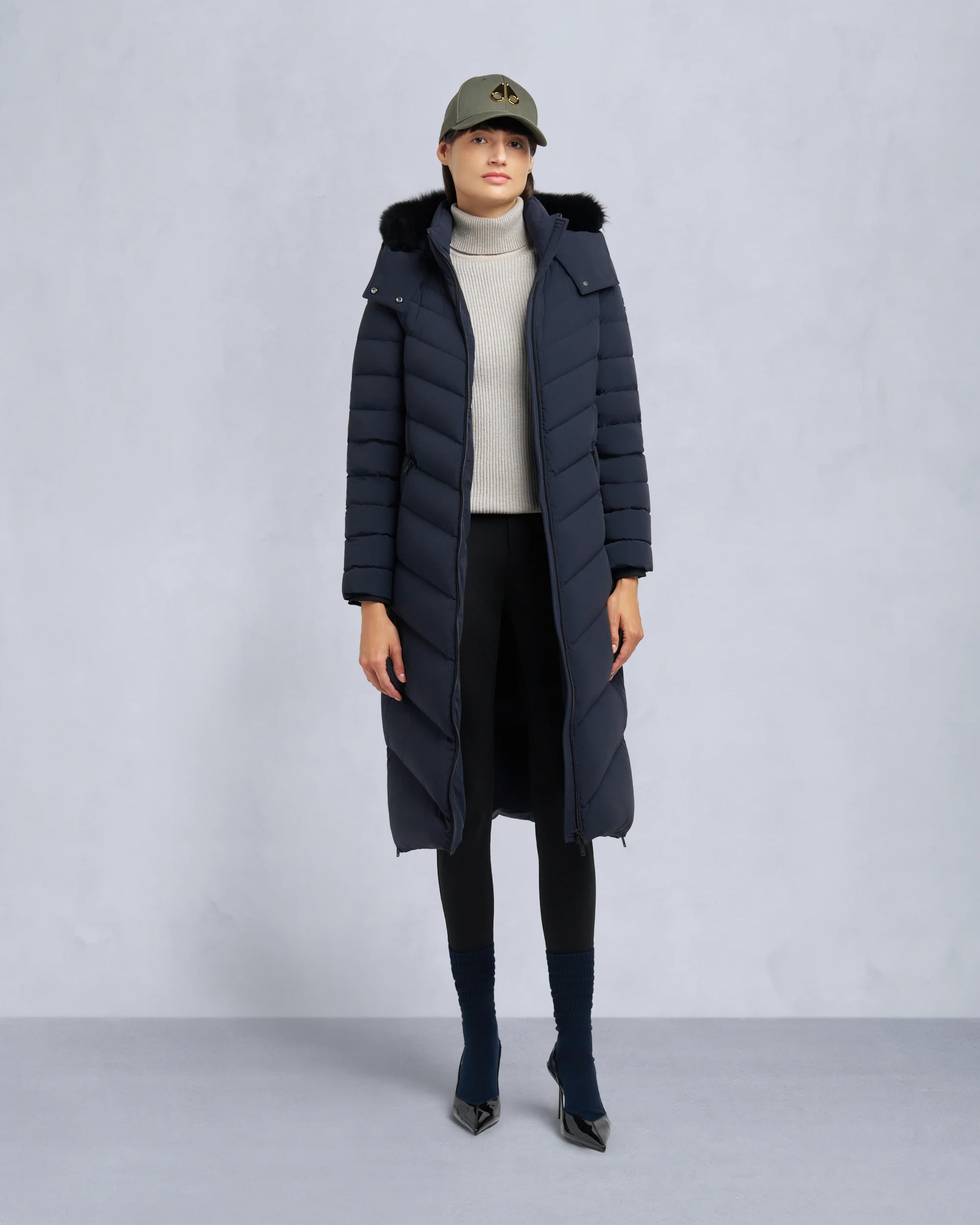 COOPER LAKE SHEARLING TRIM PARKA-BLACK/BLACK