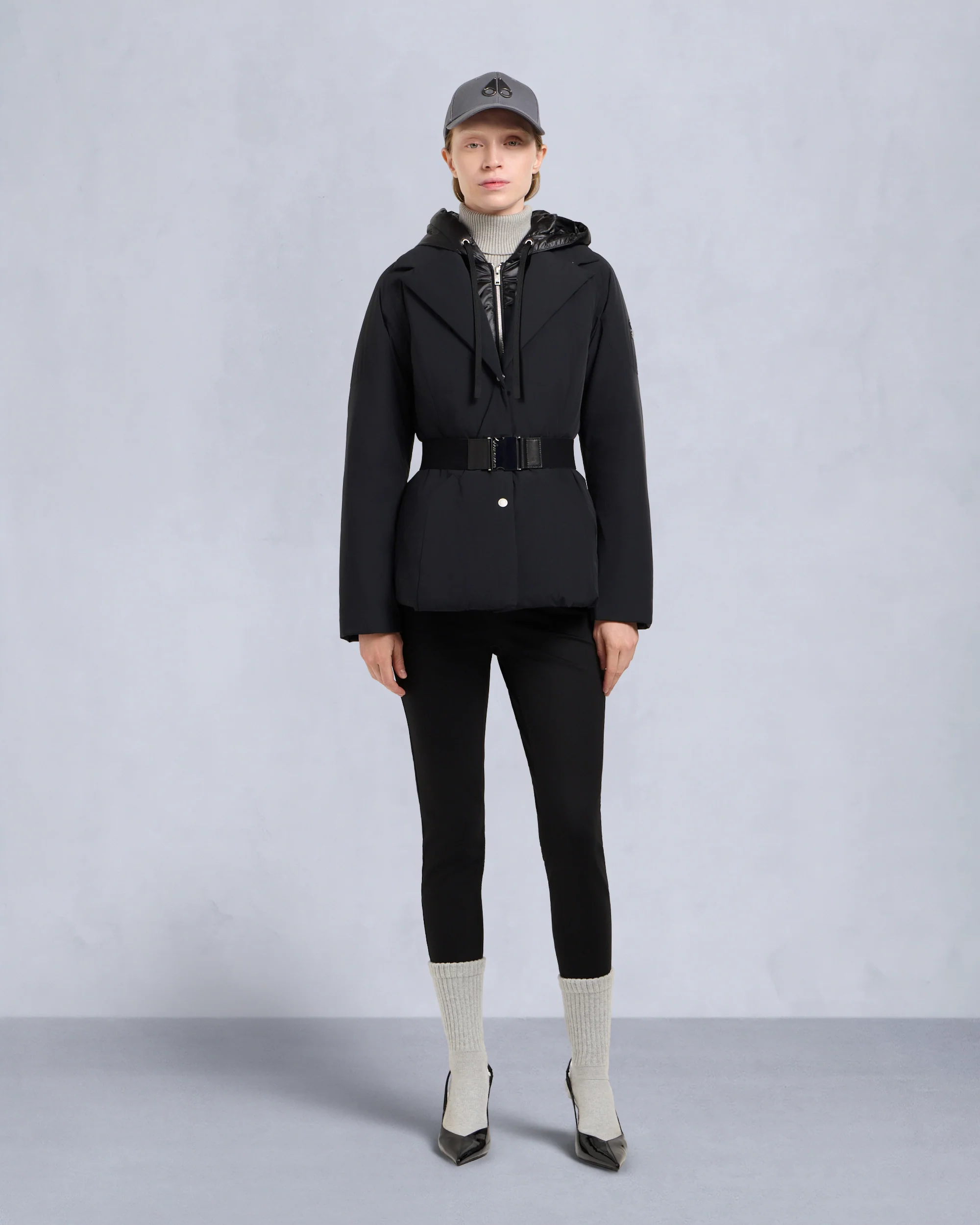 TEGAN BLAZER-BLACK